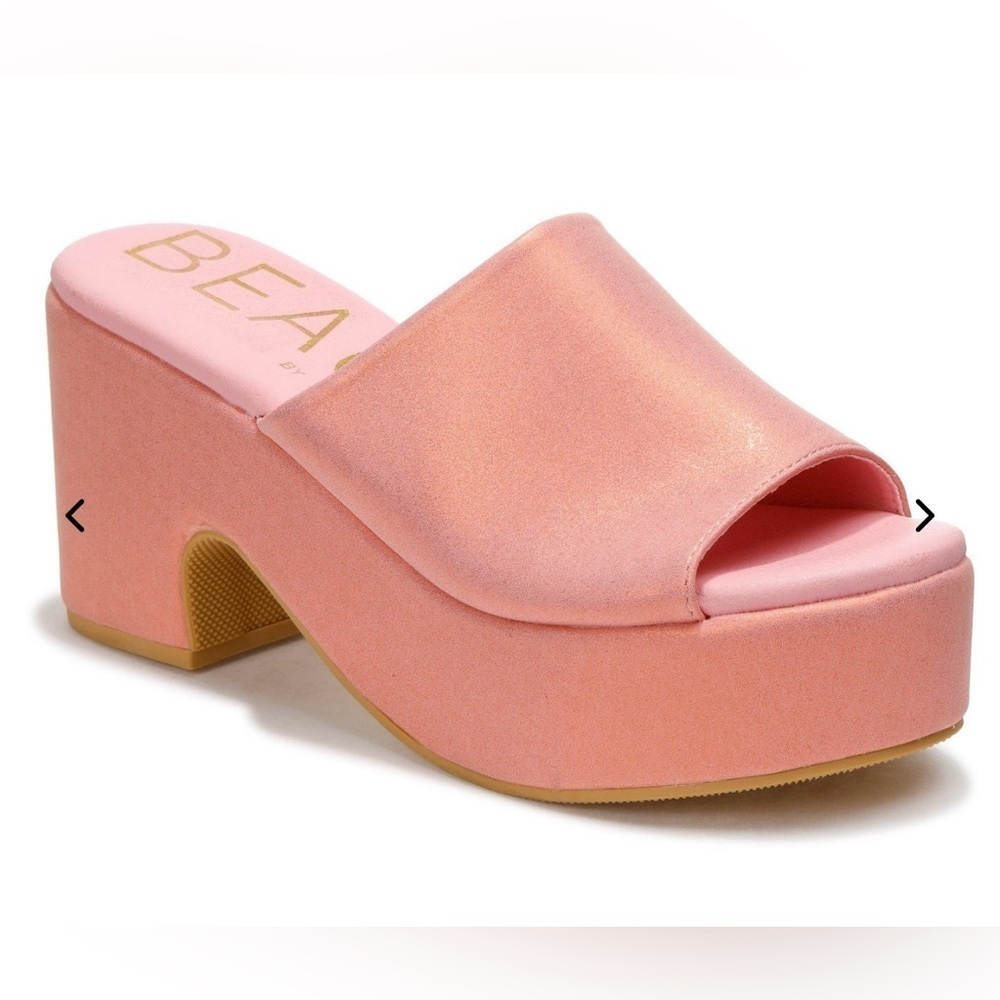 🩷🧡👡Beach by Matisse "Frosted Coral" Shimmer Chunky Platform Sandals
SZ 10 NWT🧡🩷